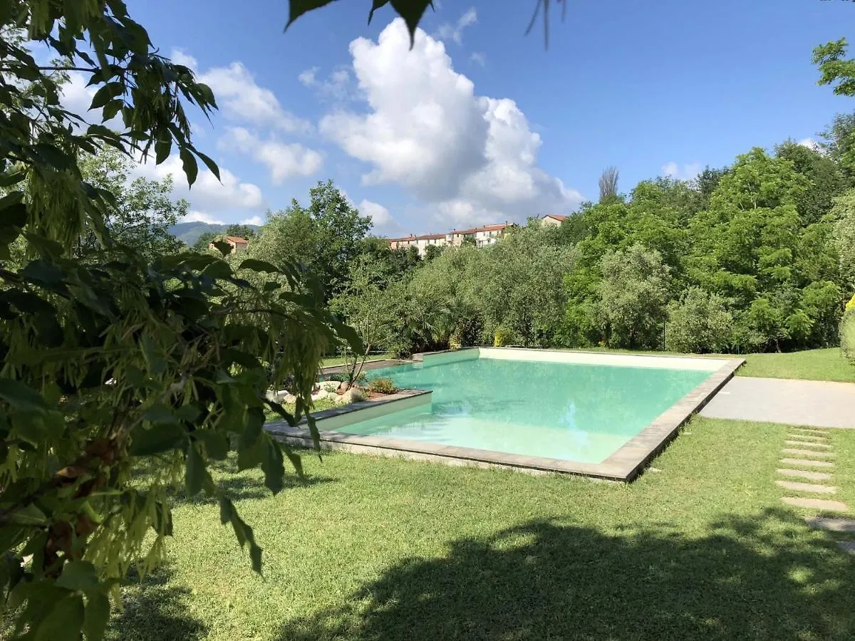 Villa Podere Dei Poeti 20 Pax Serricciolo