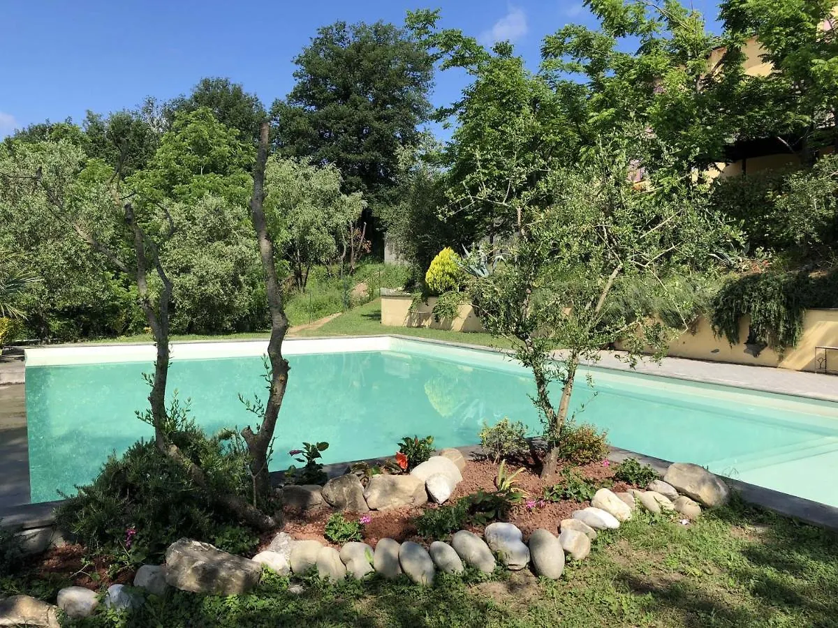 Villa Podere Dei Poeti 20 Pax Serricciolo Italy
